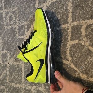 Nike volt airmax